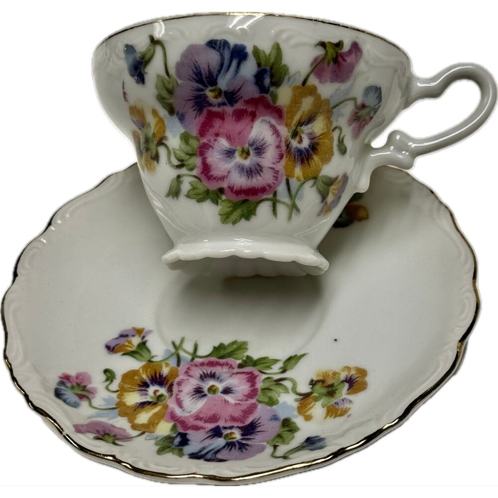 Vtg Pansy Floral Tea Cup Saucer Gold Trim Porcelain Footed Teacup Made in Japan